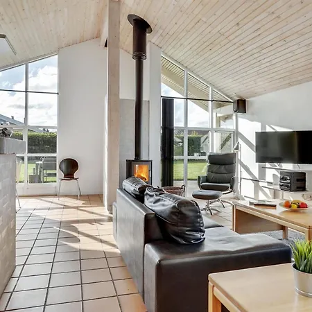 Prázdninový dům Wreth - 300m From The Sea By Interhome *