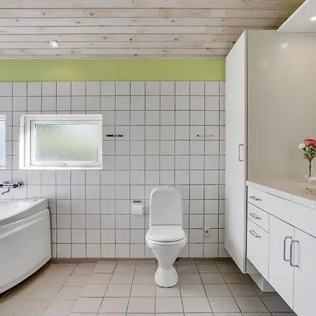 בית נופש Wreth - 300m From The Sea By Interhome אוטרופ